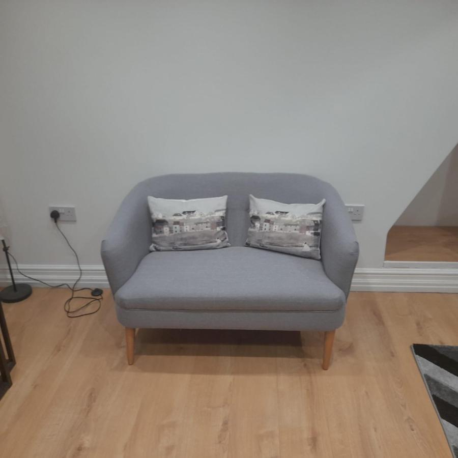 Beautiful Loft With En-suit In A Family House, Londen